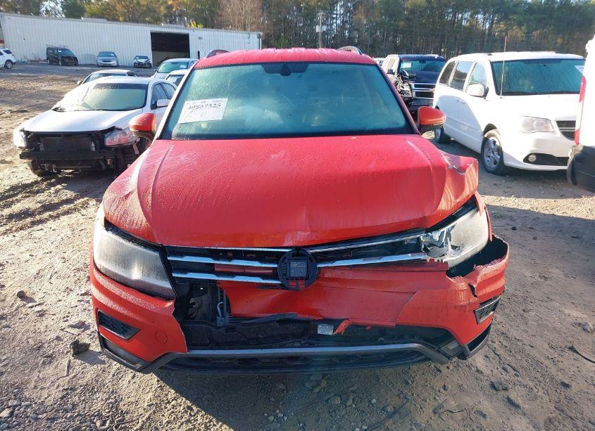 Photo 6 of 2018 Volkswagen Tiguan 2.0T SE/2.0T SEL (VIN 3VV3B7AX6JM021172)