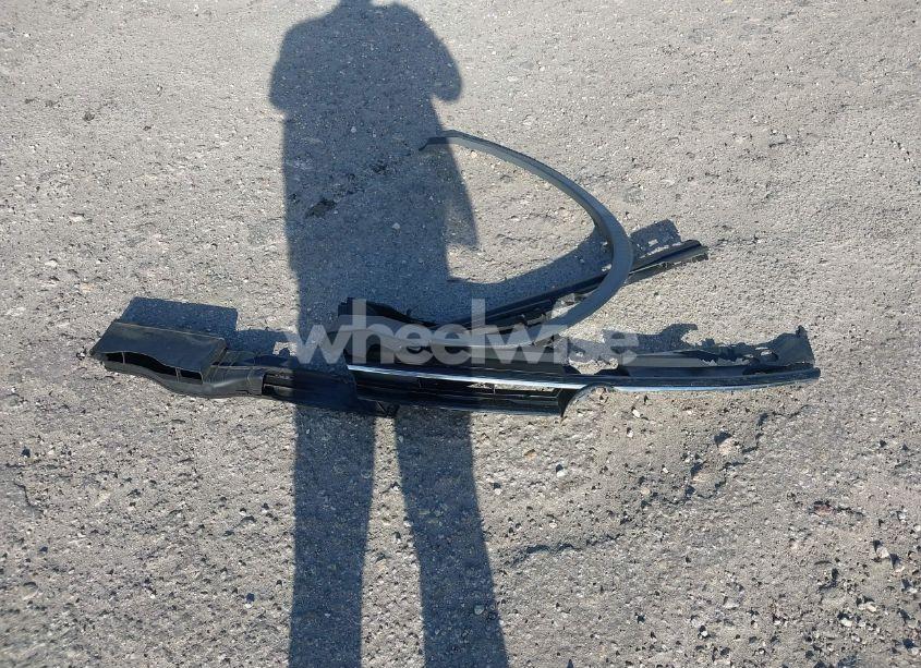 Photo 12 of 2018 Volkswagen Tiguan 2.0T SE/2.0T SEL (VIN 3VV3B7AX6JM151954)