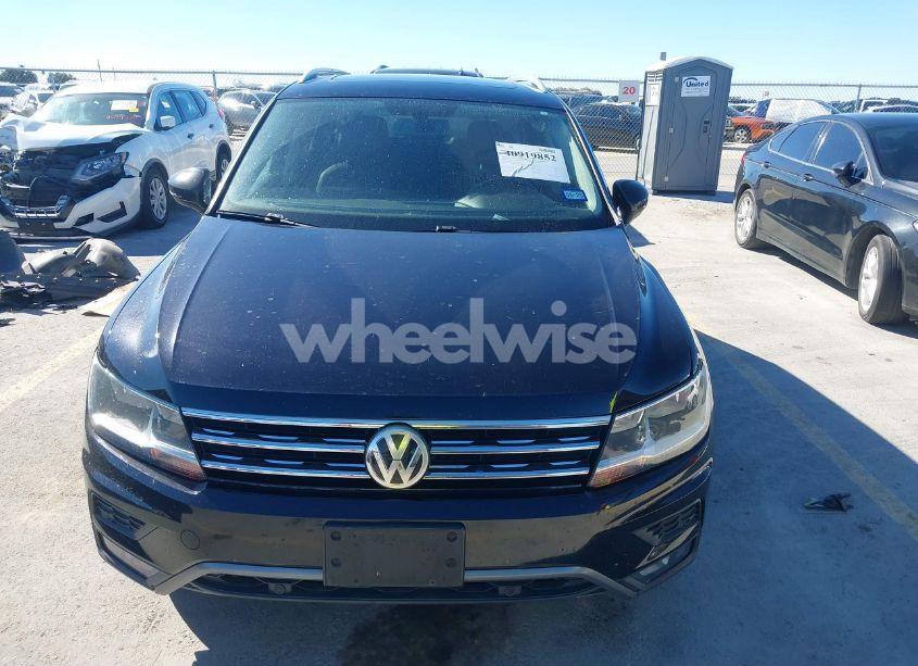 Photo 13 of 2019 Volkswagen Tiguan 2.0T SE/2.0T SEL/2.0T SEL R-LINE/2.0T SEL R-LINE BLACK (VIN 3VV3B7AX6KM006575)
