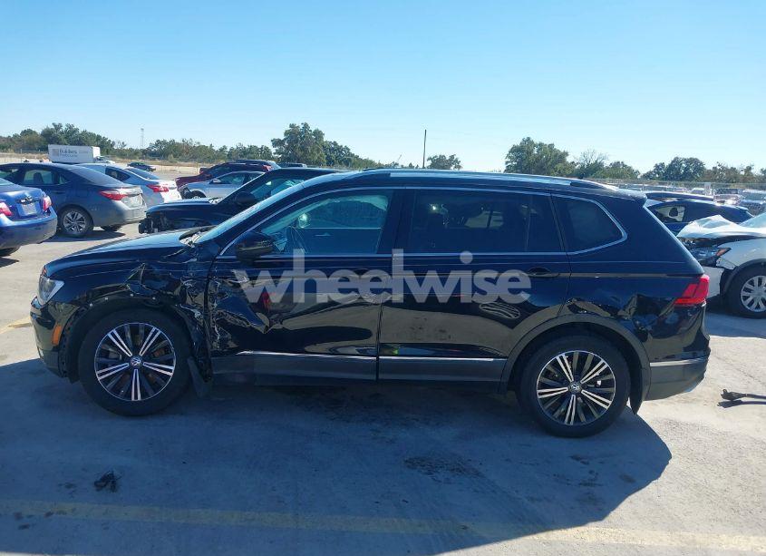 Photo 15 of 2019 Volkswagen Tiguan 2.0T SE/2.0T SEL/2.0T SEL R-LINE/2.0T SEL R-LINE BLACK (VIN 3VV3B7AX6KM006575)