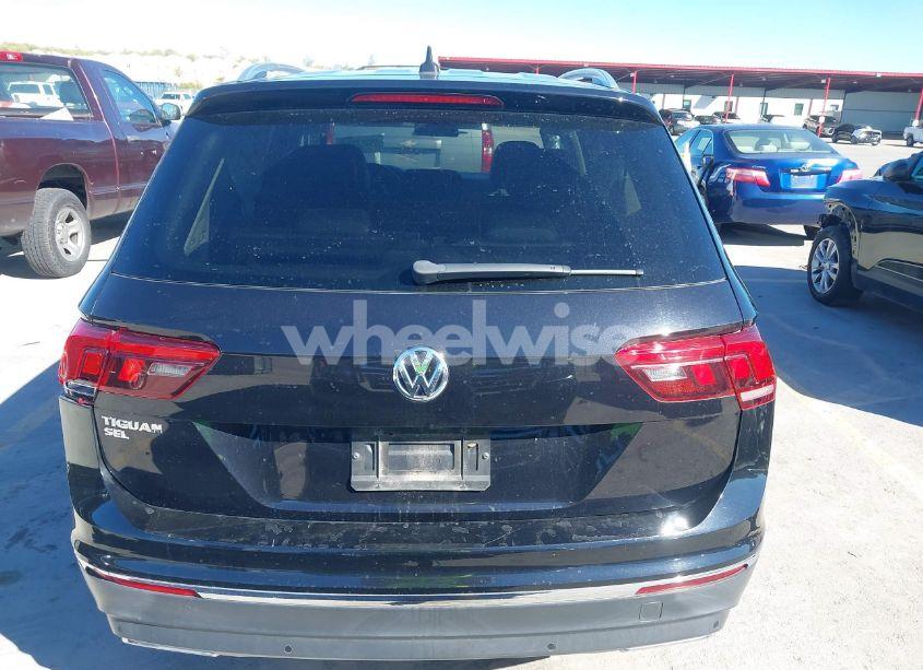 Photo 17 of 2019 Volkswagen Tiguan 2.0T SE/2.0T SEL/2.0T SEL R-LINE/2.0T SEL R-LINE BLACK (VIN 3VV3B7AX6KM006575)