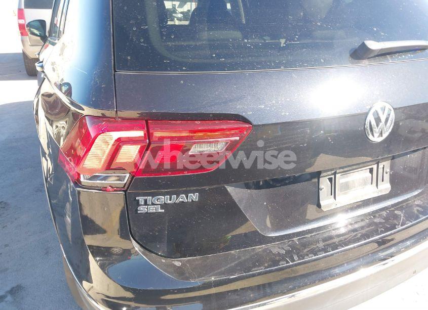 Photo 19 of 2019 Volkswagen Tiguan 2.0T SE/2.0T SEL/2.0T SEL R-LINE/2.0T SEL R-LINE BLACK (VIN 3VV3B7AX6KM006575)