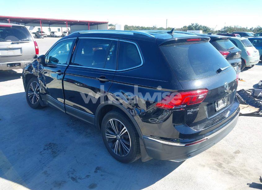 Photo 3 of 2019 Volkswagen Tiguan 2.0T SE/2.0T SEL/2.0T SEL R-LINE/2.0T SEL R-LINE BLACK (VIN 3VV3B7AX6KM006575)