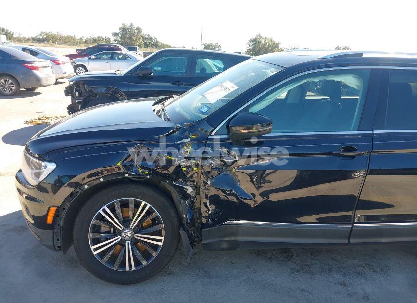 Photo 6 of 2019 Volkswagen Tiguan 2.0T SE/2.0T SEL/2.0T SEL R-LINE/2.0T SEL R-LINE BLACK (VIN 3VV3B7AX6KM006575)
