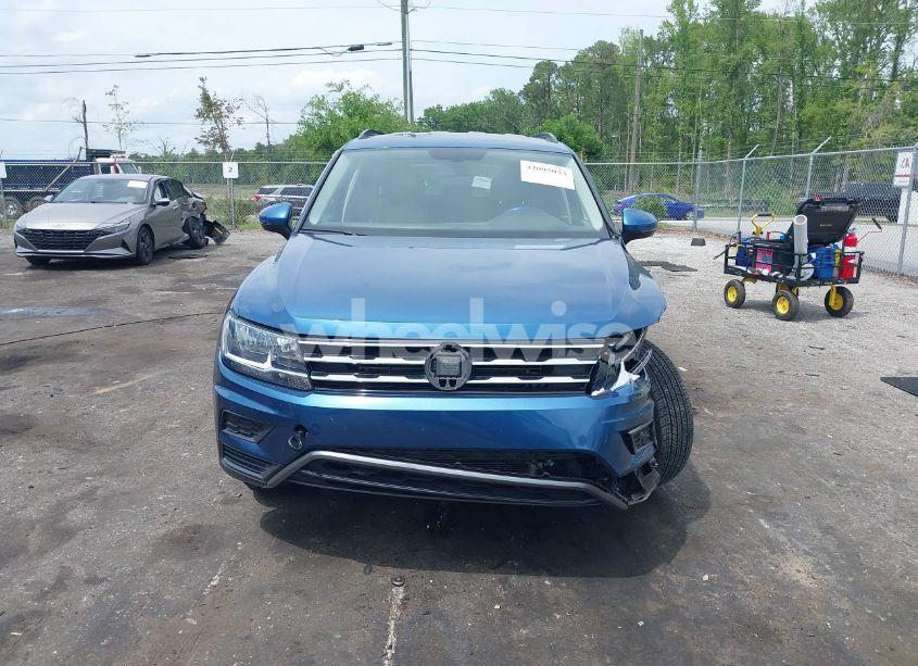 Photo 12 of 2019 Volkswagen Tiguan 2.0T SE/2.0T SEL/2.0T SEL R-LINE/2.0T SEL R-LINE BLACK (VIN 3VV3B7AX6KM048924)