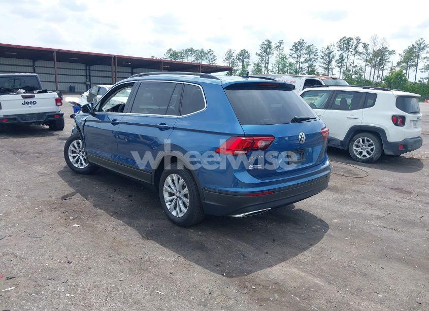 Photo 3 of 2019 Volkswagen Tiguan 2.0T SE/2.0T SEL/2.0T SEL R-LINE/2.0T SEL R-LINE BLACK (VIN 3VV3B7AX6KM048924)