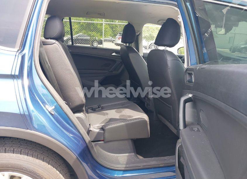 Photo 8 of 2019 Volkswagen Tiguan 2.0T SE/2.0T SEL/2.0T SEL R-LINE/2.0T SEL R-LINE BLACK (VIN 3VV3B7AX6KM048924)