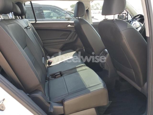 Photo 12 of 2020 VOLKSWAGEN TIGUAN SE (VIN 3VV3B7AX6LM106015)