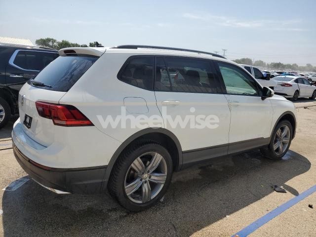 Photo 3 of 2020 VOLKSWAGEN TIGUAN SE (VIN 3VV3B7AX6LM106015)