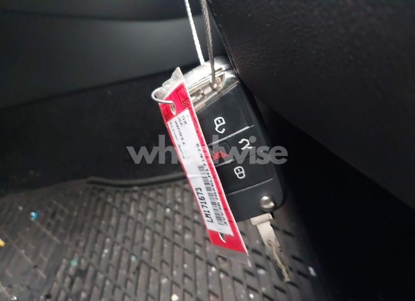 Photo 11 of 2020 Volkswagen Tiguan 2.0T SE/2.0T SE R-LINE BLACK/2.0T SEL (VIN 3VV3B7AX6LM171673)