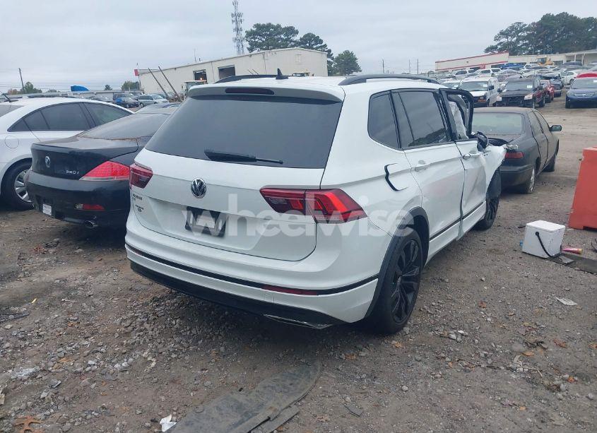Photo 4 of 2020 Volkswagen Tiguan 2.0T SE/2.0T SE R-LINE BLACK/2.0T SEL (VIN 3VV3B7AX6LM171673)