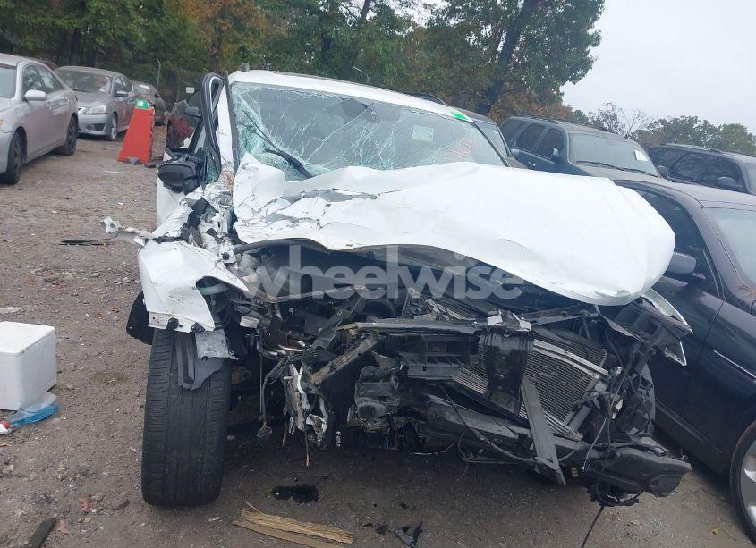 Photo 6 of 2020 Volkswagen Tiguan 2.0T SE/2.0T SE R-LINE BLACK/2.0T SEL (VIN 3VV3B7AX6LM171673)