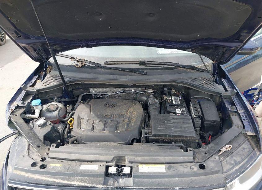 Photo 10 of 2021 Volkswagen Tiguan 2.0T SE/2.0T SE R-LINE BLACK/2.0T SEL (VIN 3VV3B7AX6MM016882)