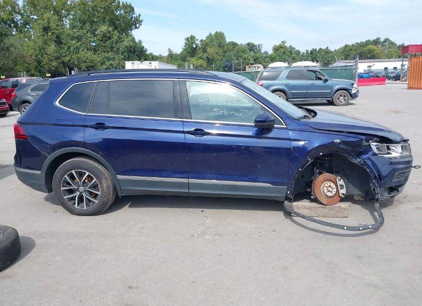 Photo 13 of 2021 Volkswagen Tiguan 2.0T SE/2.0T SE R-LINE BLACK/2.0T SEL (VIN 3VV3B7AX6MM016882)