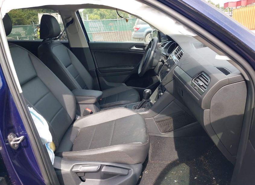 Photo 5 of 2021 Volkswagen Tiguan 2.0T SE/2.0T SE R-LINE BLACK/2.0T SEL (VIN 3VV3B7AX6MM016882)