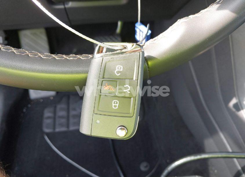 Photo 11 of 2021 Volkswagen Tiguan (VIN 3VV3B7AX6MM062518)