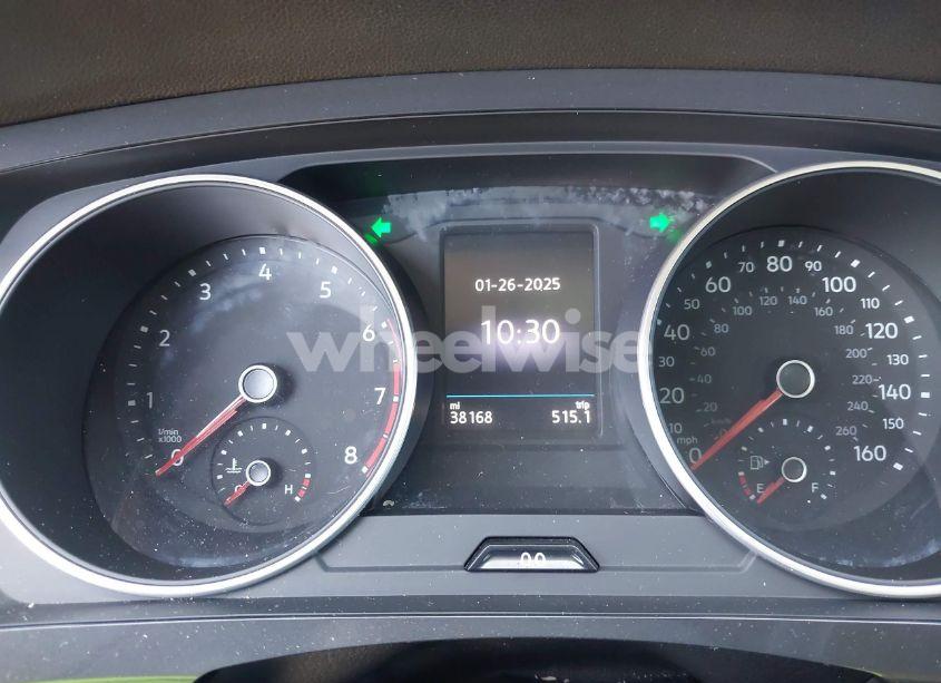 Photo 7 of 2021 Volkswagen Tiguan (VIN 3VV3B7AX6MM062518)