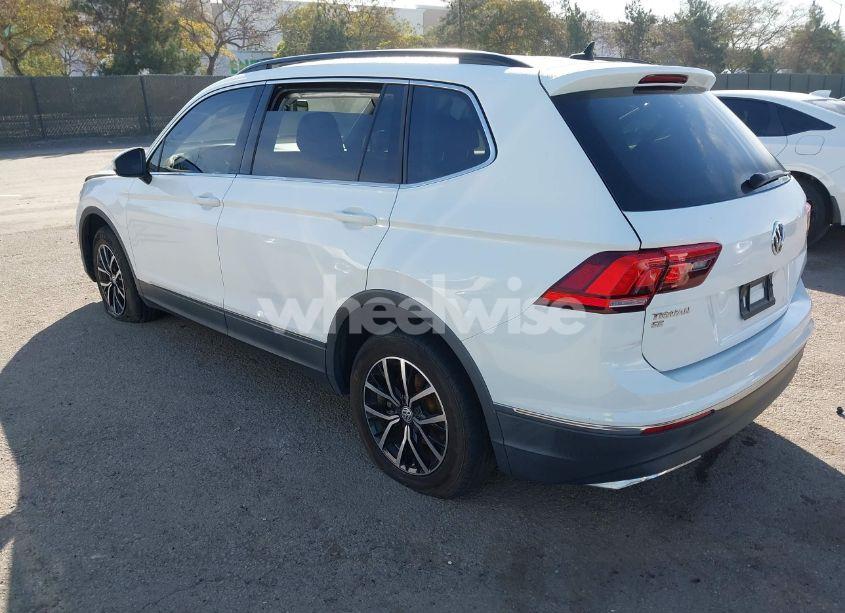 Photo 3 of 2021 Volkswagen Tiguan 2.0T SE/2.0T SE R-LINE BLACK/2.0T SEL (VIN 3VV3B7AX6MM091355)