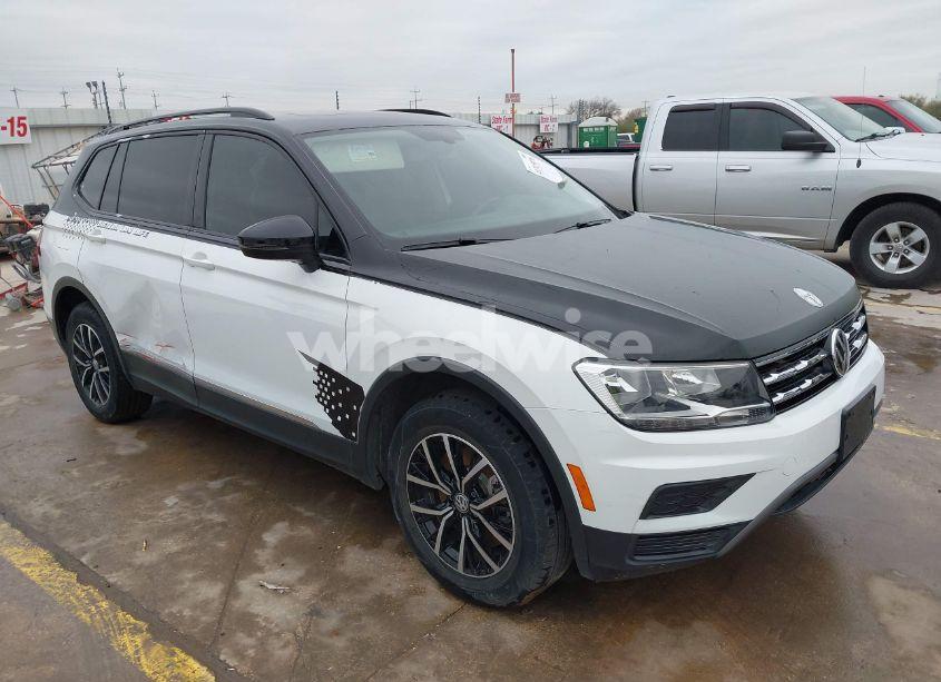 2021 Volkswagen Tiguan 2.0T SE/2.0T SE R-LINE BLACK/2.0T SEL (VIN 3VV3B7AX6MM103519) main photo