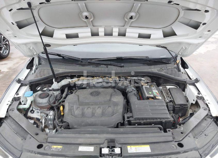 Photo 10 of 2021 Volkswagen Tiguan 2.0T SE/2.0T SE R-LINE BLACK/2.0T SEL (VIN 3VV3B7AX6MM103519)