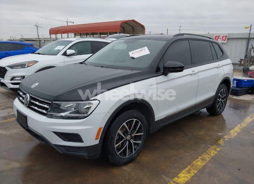 Photo 2 of 2021 Volkswagen Tiguan 2.0T SE/2.0T SE R-LINE BLACK/2.0T SEL (VIN 3VV3B7AX6MM103519)