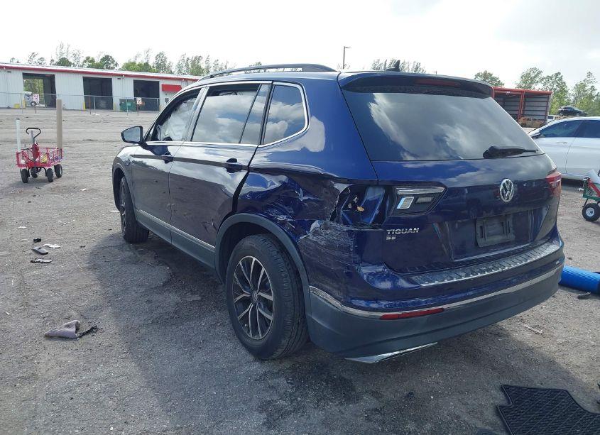 Photo 3 of 2021 Volkswagen Tiguan 2.0T SE/2.0T SE R-LINE BLACK/2.0T SEL (VIN 3VV3B7AX6MM115850)