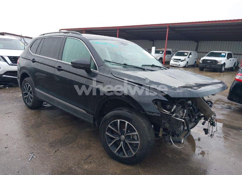 2021 Volkswagen Tiguan 2.0T SE/2.0T SE R-LINE BLACK/2.0T SEL (VIN 3VV3B7AX6MM136262) main photo