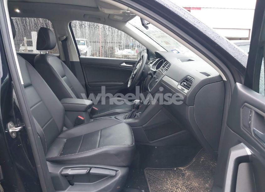 Photo 5 of 2021 Volkswagen Tiguan 2.0T SE/2.0T SE R-LINE BLACK/2.0T SEL (VIN 3VV3B7AX6MM136262)