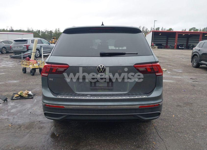 Photo 16 of 2022 Volkswagen Tiguan 2.0T SE (VIN 3VV3B7AX6NM070815)