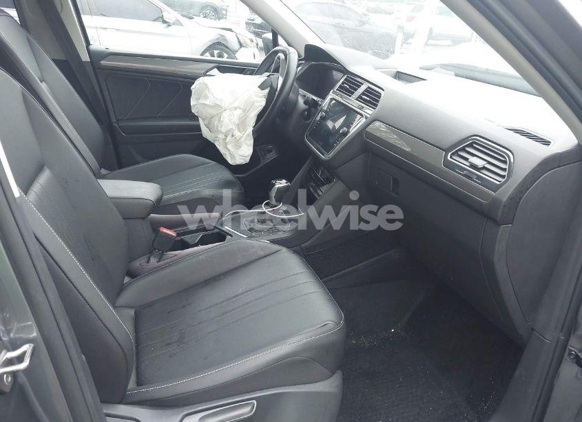 Photo 5 of 2022 Volkswagen Tiguan 2.0T SE (VIN 3VV3B7AX6NM070815)