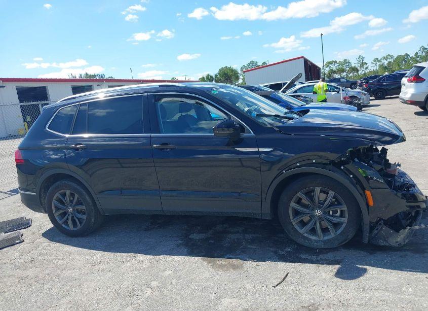 Photo 14 of 2022 Volkswagen Tiguan 2.0T SE (VIN 3VV3B7AX6NM082771)