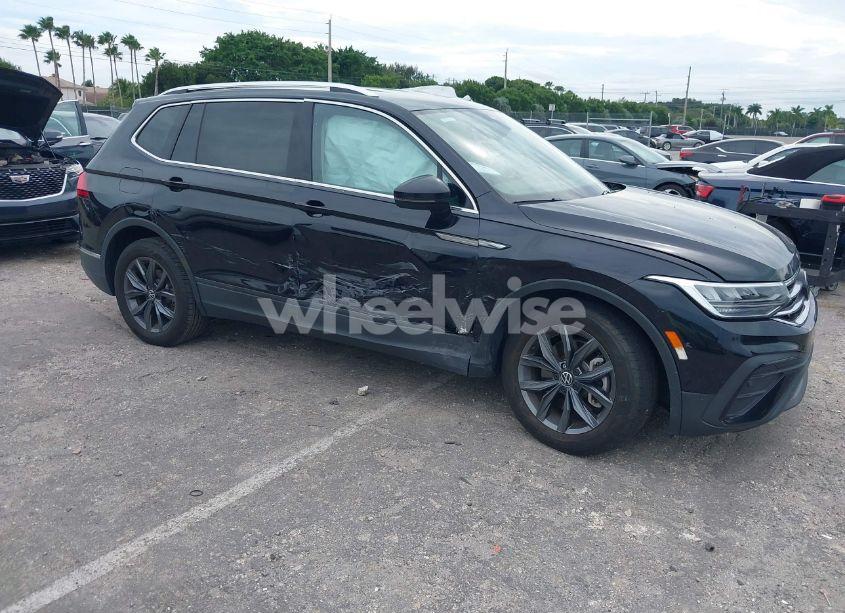 2022 Volkswagen Tiguan 2.0T SE (VIN 3VV3B7AX6NM082883) main photo