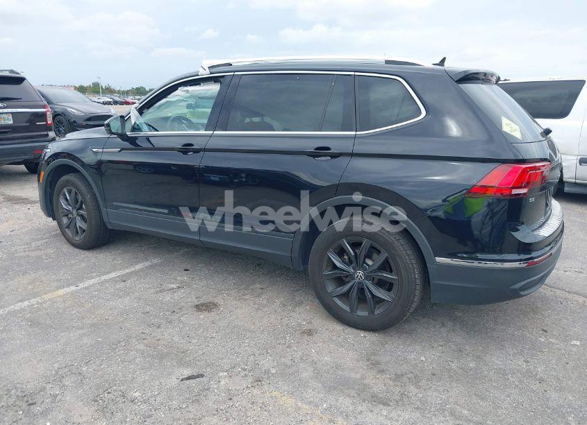 Photo 3 of 2022 Volkswagen Tiguan 2.0T SE (VIN 3VV3B7AX6NM082883)