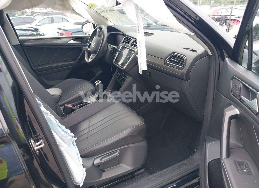 Photo 5 of 2022 Volkswagen Tiguan 2.0T SE (VIN 3VV3B7AX6NM082883)