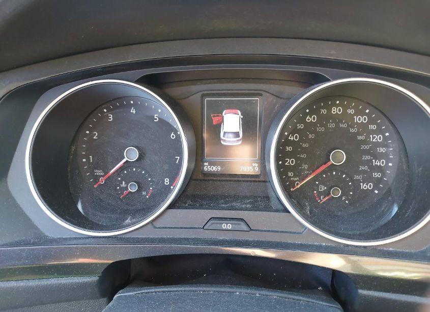 Photo 7 of 2018 Volkswagen Tiguan 2.0T SE/2.0T SEL (VIN 3VV3B7AX7JM024386)