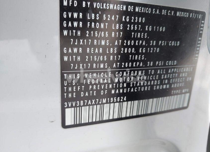 Photo 9 of 2018 Volkswagen Tiguan 2.0T SE/2.0T SEL (VIN 3VV3B7AX7JM195624)