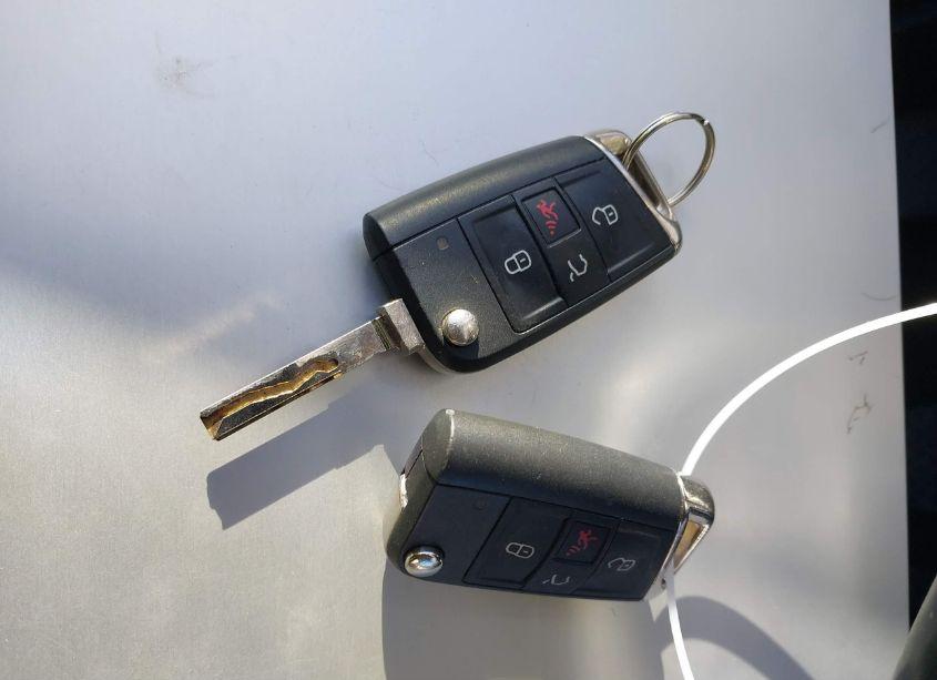 Photo 11 of 2019 Volkswagen Tiguan 2.0T SE/2.0T SEL/2.0T SEL R-LINE/2.0T SEL R-LINE BLACK (VIN 3VV3B7AX7KM139782)