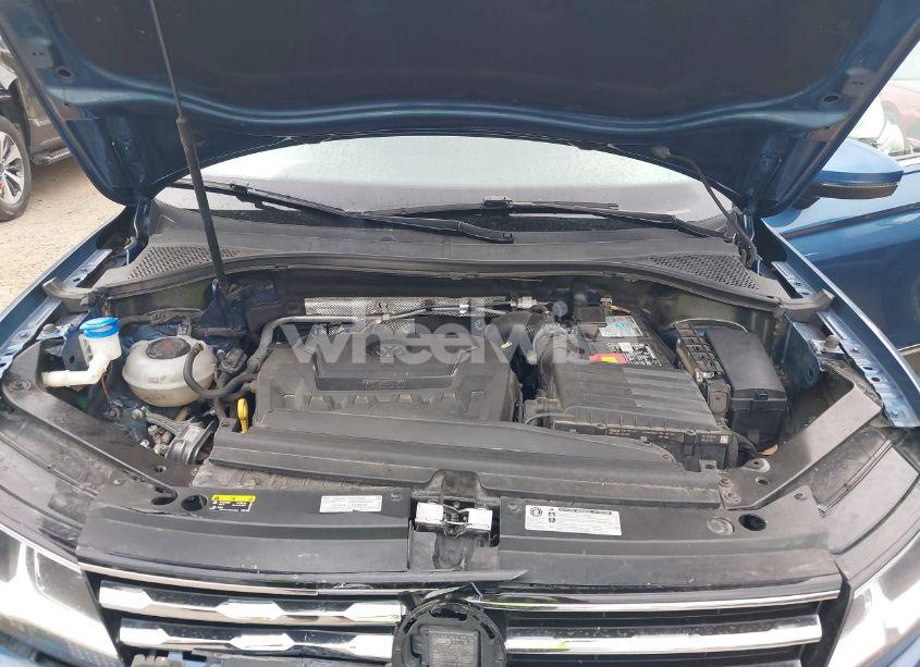 Photo 10 of 2020 Volkswagen Tiguan 2.0T SE/2.0T SE R-LINE BLACK/2.0T SEL (VIN 3VV3B7AX7LM057732)