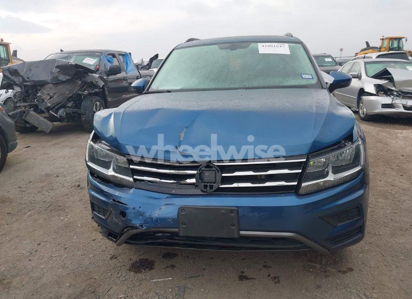 Photo 12 of 2020 Volkswagen Tiguan 2.0T SE/2.0T SE R-LINE BLACK/2.0T SEL (VIN 3VV3B7AX7LM057732)