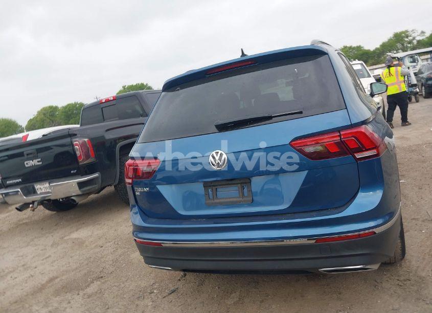 Photo 16 of 2020 Volkswagen Tiguan 2.0T SE/2.0T SE R-LINE BLACK/2.0T SEL (VIN 3VV3B7AX7LM057732)