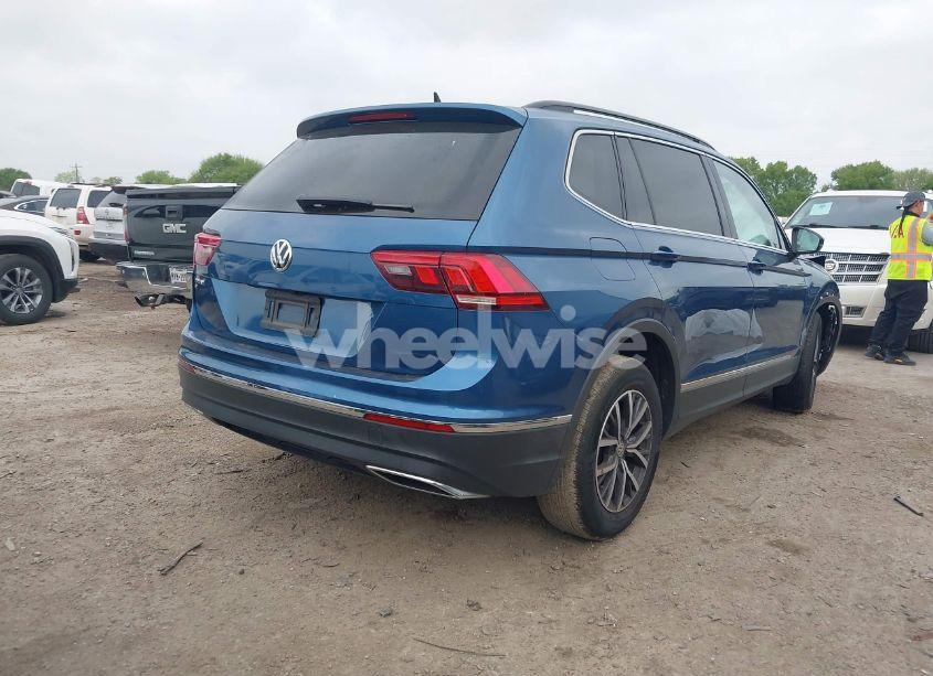 Photo 4 of 2020 Volkswagen Tiguan 2.0T SE/2.0T SE R-LINE BLACK/2.0T SEL (VIN 3VV3B7AX7LM057732)