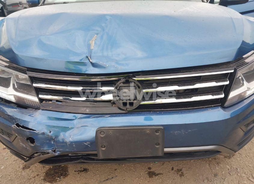 Photo 6 of 2020 Volkswagen Tiguan 2.0T SE/2.0T SE R-LINE BLACK/2.0T SEL (VIN 3VV3B7AX7LM057732)