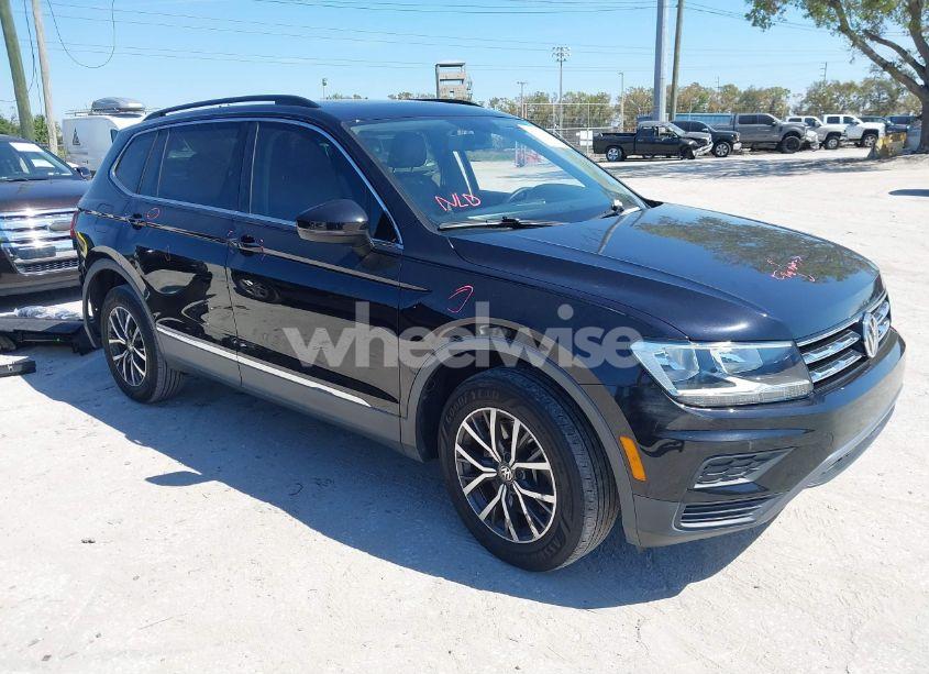 2020 Volkswagen Tiguan 2.0T SE/2.0T SE R-LINE BLACK/2.0T SEL (VIN 3VV3B7AX7LM086048) main photo