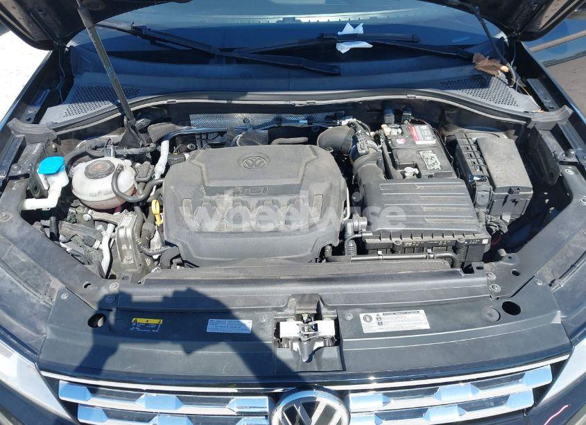 Photo 10 of 2020 Volkswagen Tiguan 2.0T SE/2.0T SE R-LINE BLACK/2.0T SEL (VIN 3VV3B7AX7LM086048)