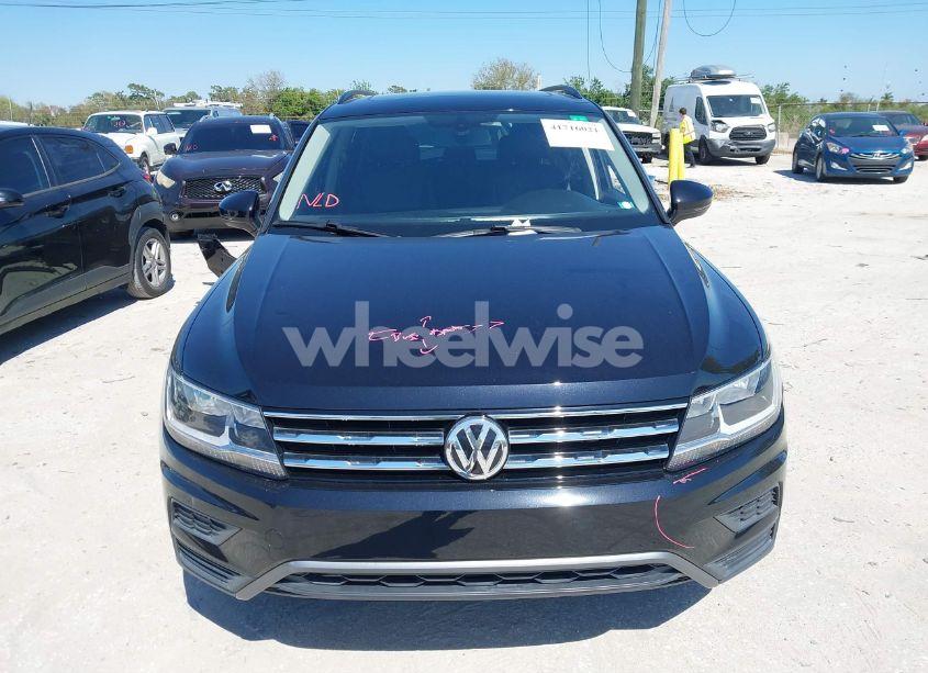 Photo 13 of 2020 Volkswagen Tiguan 2.0T SE/2.0T SE R-LINE BLACK/2.0T SEL (VIN 3VV3B7AX7LM086048)