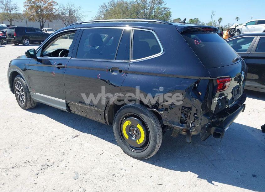 Photo 3 of 2020 Volkswagen Tiguan 2.0T SE/2.0T SE R-LINE BLACK/2.0T SEL (VIN 3VV3B7AX7LM086048)