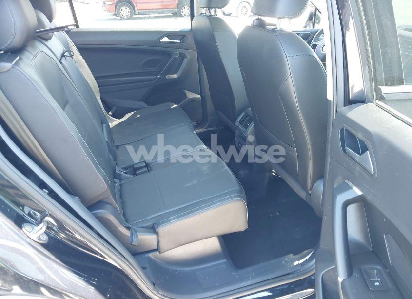 Photo 8 of 2020 Volkswagen Tiguan 2.0T SE/2.0T SE R-LINE BLACK/2.0T SEL (VIN 3VV3B7AX7LM086048)