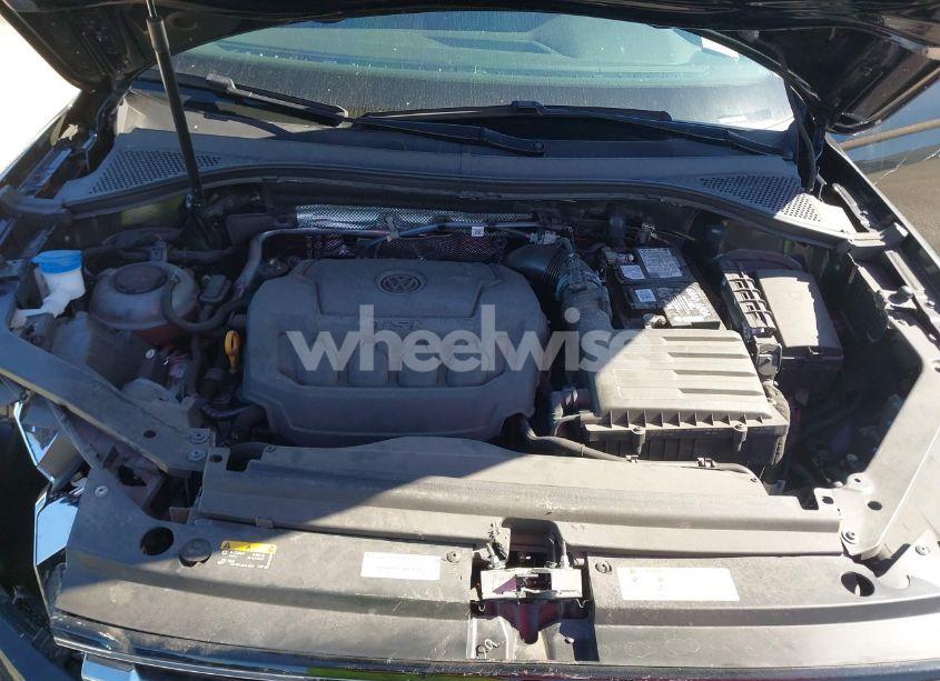 Photo 10 of 2021 Volkswagen Tiguan 2.0T SE/2.0T SE R-LINE BLACK/2.0T SEL (VIN 3VV3B7AX7MM050703)
