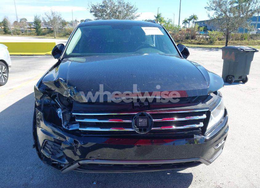 Photo 11 of 2021 Volkswagen Tiguan 2.0T SE/2.0T SE R-LINE BLACK/2.0T SEL (VIN 3VV3B7AX7MM050703)