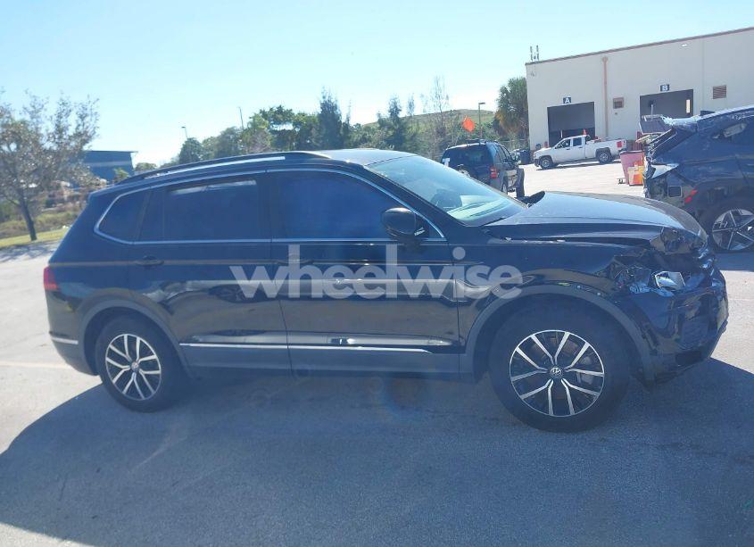 Photo 12 of 2021 Volkswagen Tiguan 2.0T SE/2.0T SE R-LINE BLACK/2.0T SEL (VIN 3VV3B7AX7MM050703)